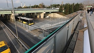 Altunizade metrobüs istasyonu genişletildi!