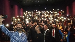 Film ekibi 3 günde 7 şehirde İzleyiciyle Buluştu