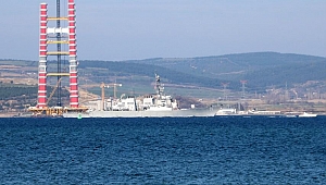 ABD savaş gemisi 'USS Ross' Çanakkale Boğazı'ndan geçti