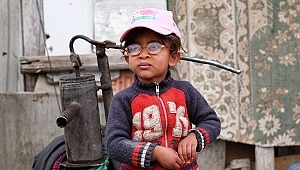 Bir yetime gözlük hediye edin