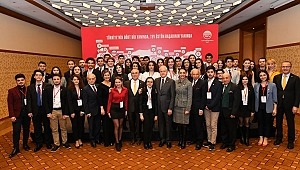 Türk Eğitim Vakfı'ndan Geleceğin Lideri 59 Gence Üstün Başarı Bursu