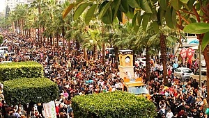 Karnaval  Adana Ekonomisini Coşturacak
