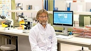 Ercüment Ovalı kimdir