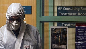 İngiltere'de 24 saatte 980 kişi öldü