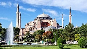 Diyanet camiasından şahane teklif Cuma namazını Ayasofya'da kılalım 