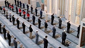 Diyanetten cuma namazı için uyarı afişi!