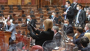 Sırbistan'da Kovid-19 nedeniyle ilan edilen OHAL kaldırıldı