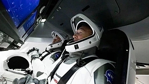 SpaceX insanlı uzay aracı Uluslararası Uzay İstasyonu'na kenetlendi