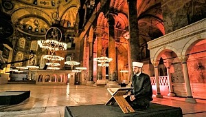 Türkiye Yunanistan'a Ayasofya restini çekti!