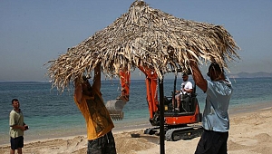 Yunanistan’da plajlar açıldı