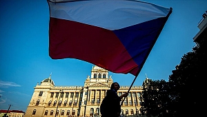 Çekya iki Rus diplomatı sınır dışı etme kararı aldı