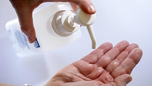 İnanılmaz olay! ABD’de el dezenfektanı içen 3 kişi öldü, 1 kişi kör oldu