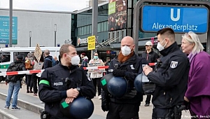 Almanya'da salgına karşı yerel yasaklar geliyor