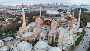Ayasofya tartışması: Rus Ortodoks Kilisesi Ayasofya'nın camiye dönüştürülmesi fikrini 'Orta Çağ'a dönüş' olarak tanımladı