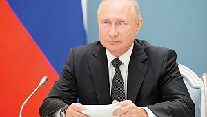 Putin yeni anayasayı savundu