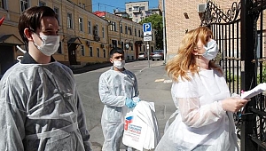 Rusya’da son 24 saatte 6 bin 556 yeni koronavirüs vakası tespit edildi