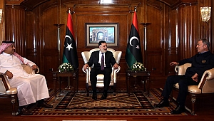 Bakan Akar'dan Libya'da kritik görüşmeler