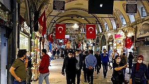 Bloomberg: Salgının Türk ekonomisine hasarı beklenenden az oldu