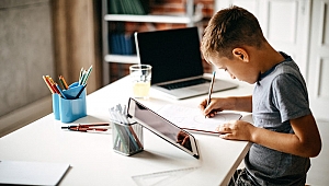 Uzaktan eğitimde başarılı olmak için bu 10 öneriye dikkat!