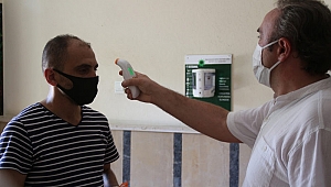 Yönetici karar aldı, 8 katlı apartmanda 216 kişi 'gönüllü karantina'ya başladı