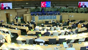 Avrupa Parlamentosu’nda Türk bayrağı krizi! Alman vekil: Yeniden göstermeyin
