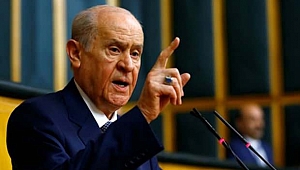 Bahçeli 'İhanet oluşum' deyip topa tuttu!