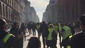 Fransa’da ‘Sarı Yelekliler’ yeniden sokakta! Çok sayıda gözaltı var