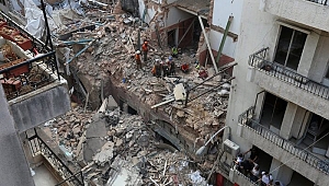 Nabız duyulan Beyrut enkazında 'yaşam işareti yok'