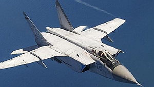 Rus savaş uçakları, İngiliz gözetim uçağını engelledi