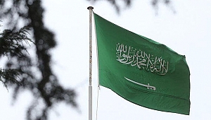 Suudi Arabistan'ın Cazan kentine roket düştü: Yaralılar var