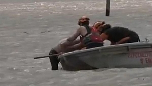 Yunanistan'ı Ianos kasırgası vurdu:  2 ölü, 1 kayıp