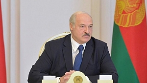 Diplomatlar Belarus’u terk ediyor
