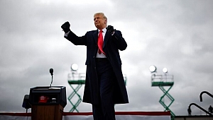 Doktorlara Trump’tan Eleştiri Biden’dan Destek