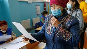 Kırgızistan, milletvekili seçimleri için sandık başında