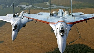 Rusya’ya ait savaş uçağı, ABD ve Almanya’ya ait gözetim uçaklarını engelledi