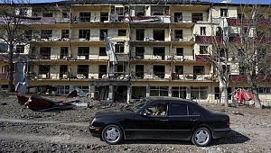 Dağlık Karabağ: Çatışmaların sonlandırılması için anlaşma imzalandı, Ermenistan'da protestolar başladı