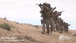 Esat Kabaklı'dan duygulandıran Karabağ türküsü