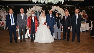 Siyaset ve spor dünyasını buluşturan düğün