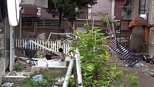 Avcılar’da 5 katlı binanın balkonları çöktü