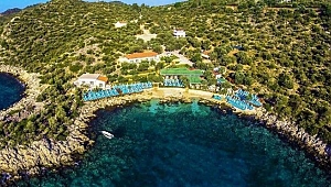 ‘Kaçak lüks otel’ yine yıkılmadı