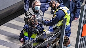 Mutasyonlu corona virüsü bir ülkeye daha sıçradı