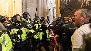 ABD karıştı, Beyaz Saray'da peş peşe istifalar!