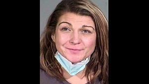 Bu nasıl anne… Maske takmayan çocuklarına tekme tokat saldırdı