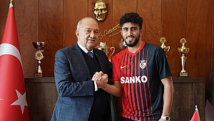 Gaziantep FK, Bilal Başacıkoğlu'nu transfer etti