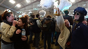 Polis yasa dışı yılbaşı partisini 2 günde dağıtabildi!