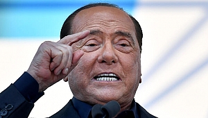Son dakika! Eski İtalya Başbakanı Berlusconi hastaneye kaldırıldı