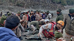 Hindistan'da buzul kopması sonucu oluşan selde ölü sayısı 31'e yükseldi