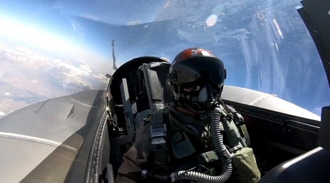 Son dakika haberi: MSB duyurdu: 8 terörist etkisiz hale getirildi Teröristlerin inlerini başlarına yıkmaya devam ediyoruz