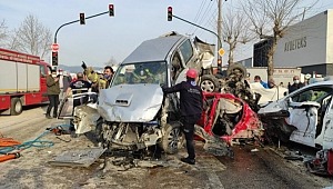 Bursa'da freni patlayan tır dehşet saçtı