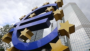 Euro Bölgesi'nde şirket kredileri arttı, para arzı azaldı